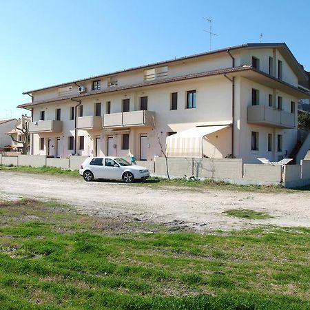 Apartment Schiavoni Fano Buitenkant foto